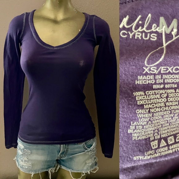 MILEY CYRUS x MAX AZRIA Y2K Purple Long Sleeve TEE Top Size XS - Picture 1 of 9